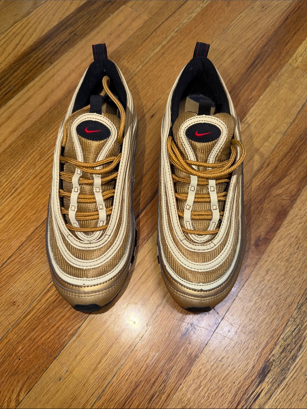 Nike Men's Sneakers in Metallic Gold and Cream with Red Logo